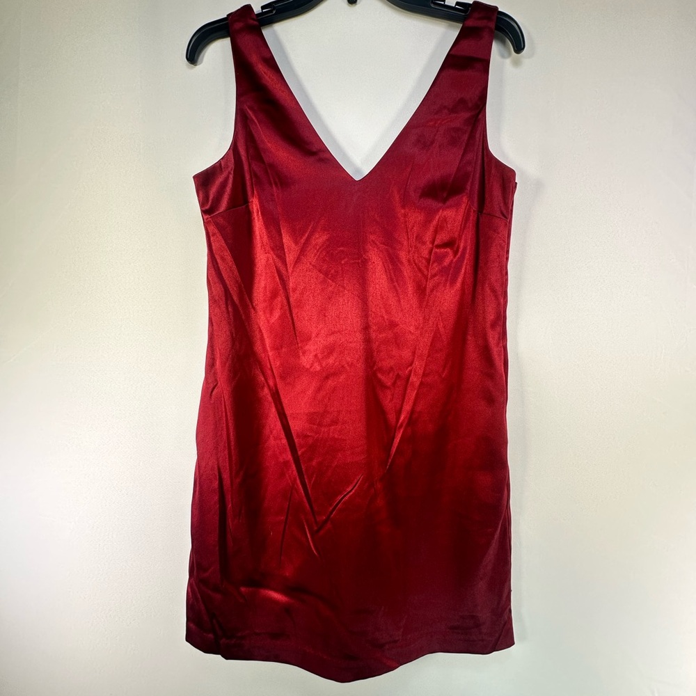 Wayf Satin V-Neck Mini Dress - Burgundy‎